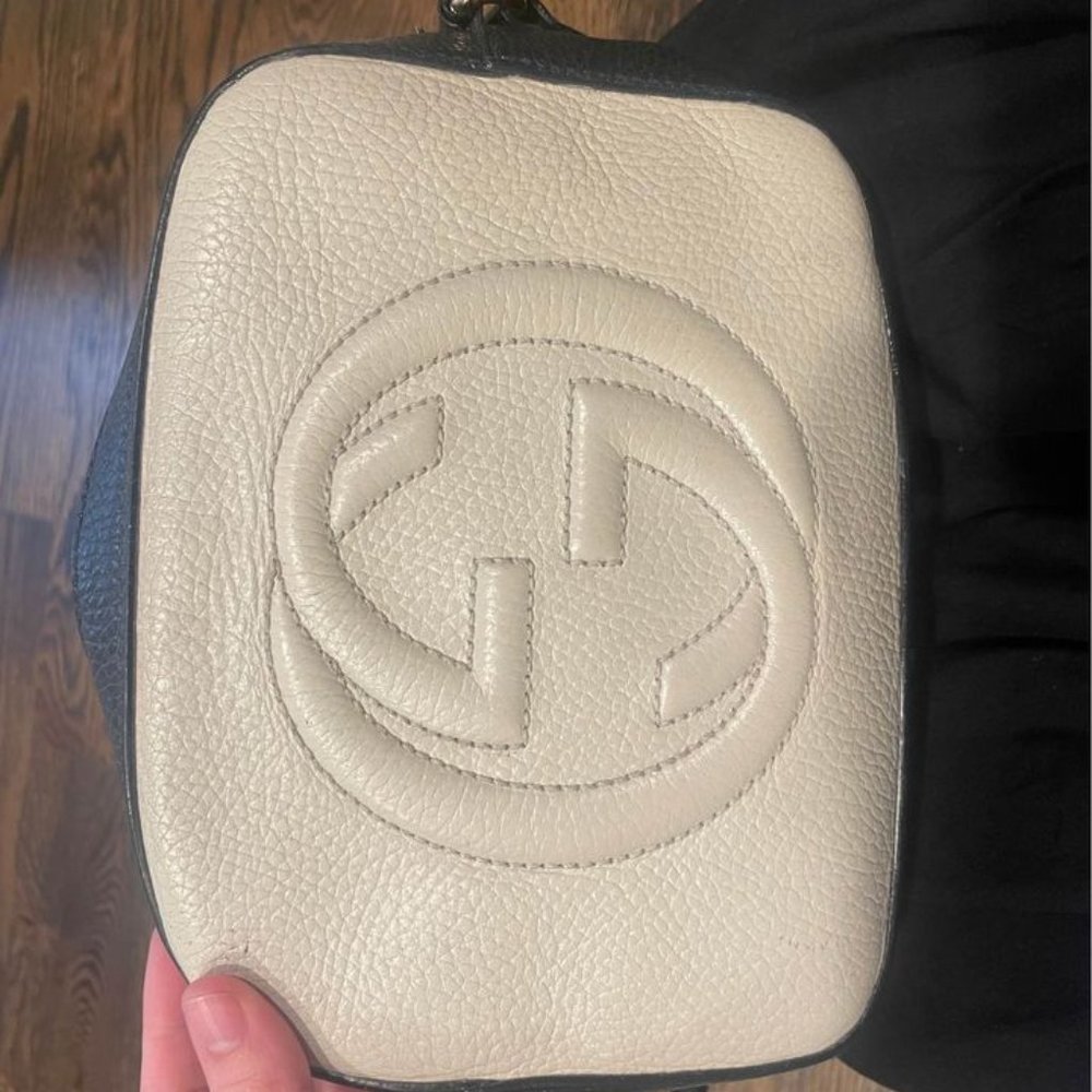 GUCCI Dollar Calfskin Bi-Color Small Soho Disco Bag Mystic White Black